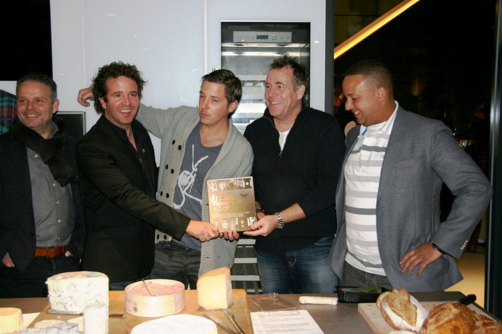Daan Faber van Mister Kitchen met de 4 chefs