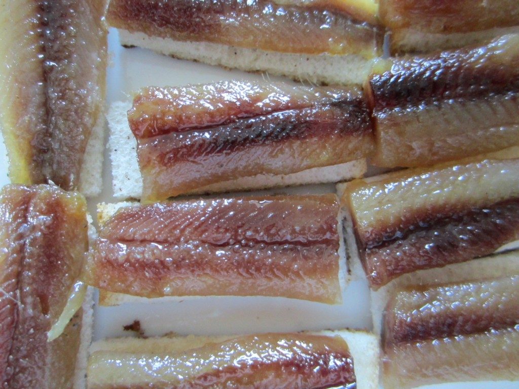Sardines geprepareerd op de wijze van ansjovis